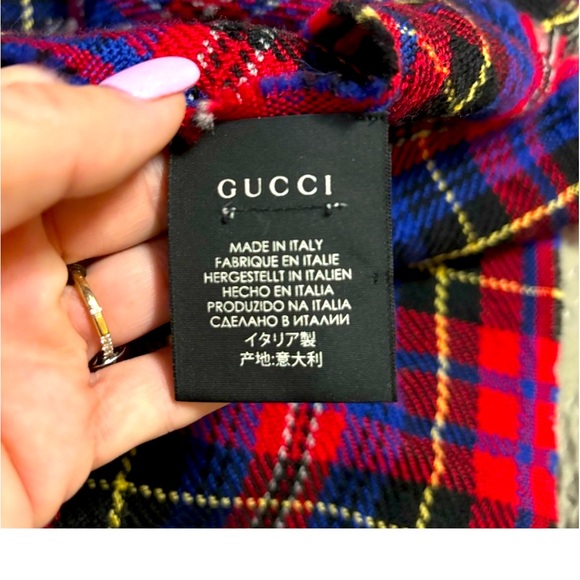 GUCCI “L’AVEUGLE PAR AMOUR” BEE PLAID SCARF NWOT. - Picture 7 of 15